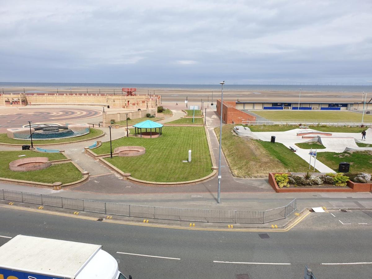 Sand Beach Hotell Rhyl Eksteriør bilde