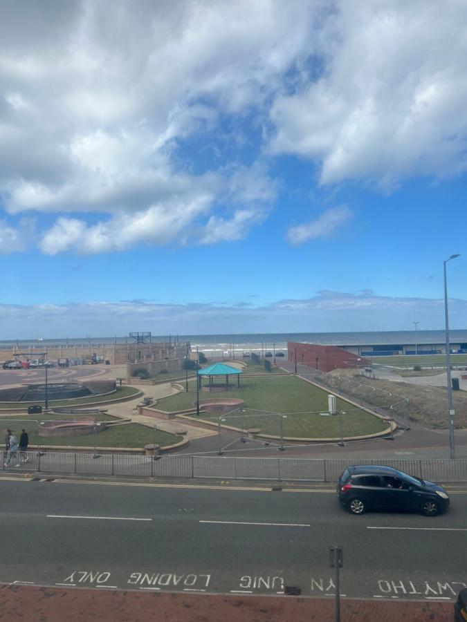 Sand Beach Hotell Rhyl Eksteriør bilde